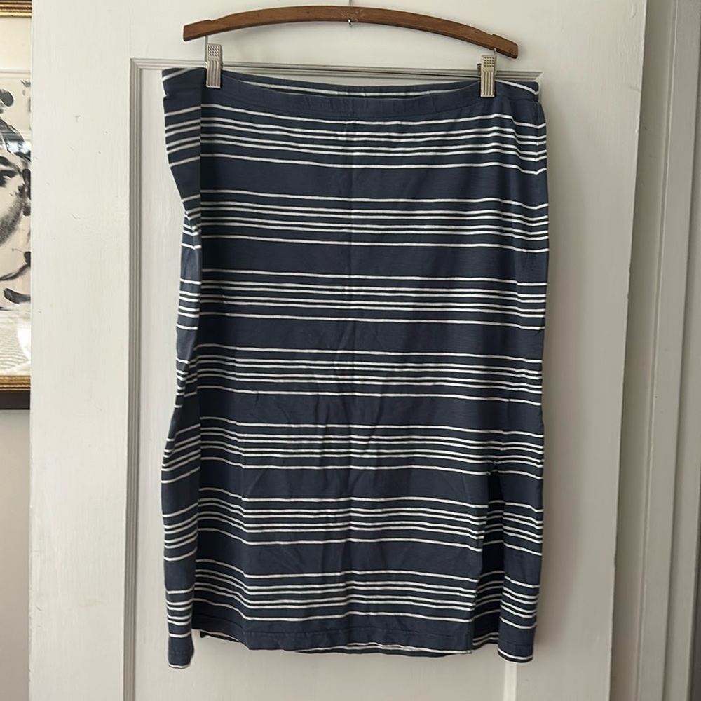 Patagonia Blue and White Striped Women's Slit Skirt XL